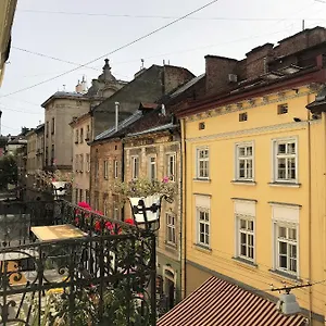 https://centr-plosta-rinok.hotelslviv.net
